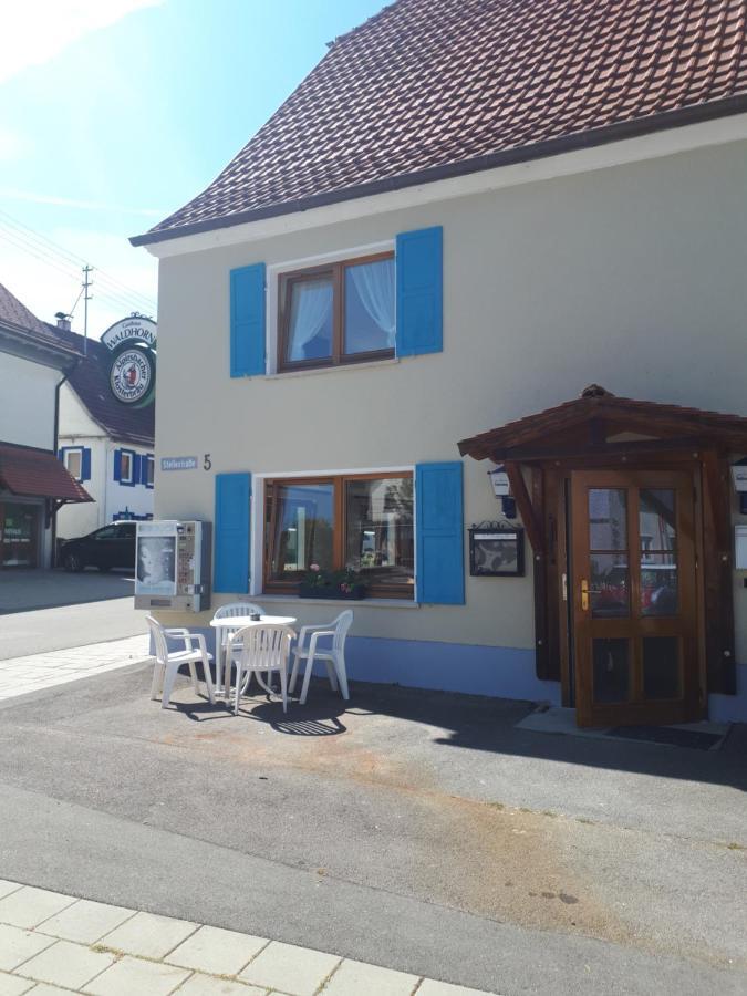 Gaestehaus Pension Waldhorn Weilen unter den Rinnen Екстер'єр фото