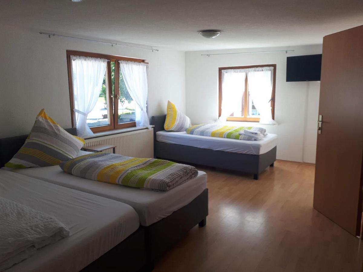 Gaestehaus Pension Waldhorn Weilen unter den Rinnen Екстер'єр фото